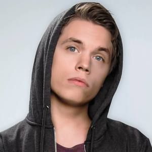 Joel Berghult (Roomie)
