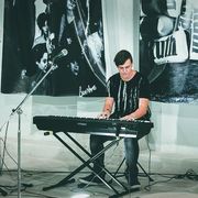 Doky Dukic uses 1 Medeli product