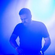 Com Truise