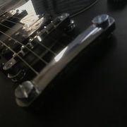 Issy Perez II uses 1 Glarry product