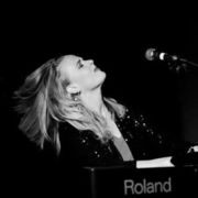 Elles Bailey