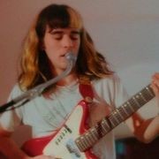 Itay Shachar uses 1 Goya Guitars product
