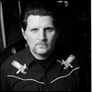 Dylan Carlson uses 1 Crate product