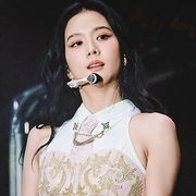 JISOO