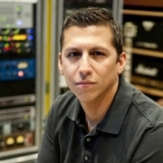 Mike Elizondo, member of Stripsearch