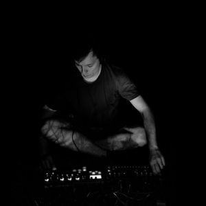laszlovarjutechno