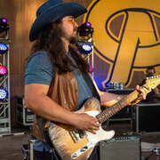 Drew Nix uses 1 Browne Amplification product