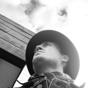hat_and_cross