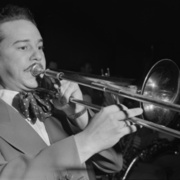 Eddie Bert