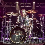 Ryan Folden uses 2 Mapex products