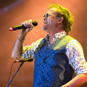 Gibonni, member of Divlje Jagode