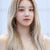 See how YUQI uses Epiphone Les Paul Standard