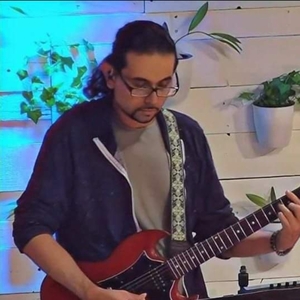 johnnyguitarist