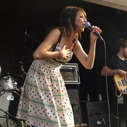 Charlotte Sometimes, member of Team Blake