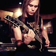 Baptiste Vigier uses 1 Skervesen product