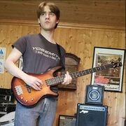 Gustav Larsson uses 4 Morgan Guitars (Norway) products