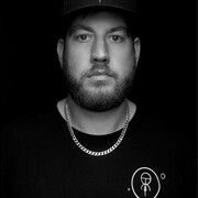 Benny L