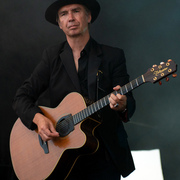 Frédéric Lo
