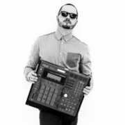 DJ Elyes