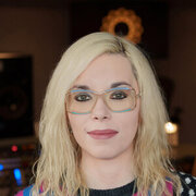 Natalie Bibby uses 1 Mutec product