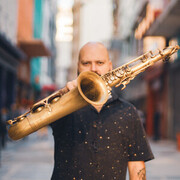 Thiago França, member of Metá Metá