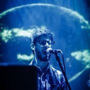 azul-revolto