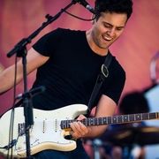 Freddie Cowan uses 1 Farida product