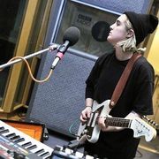 Shura uses 1 Cloud Microphones product