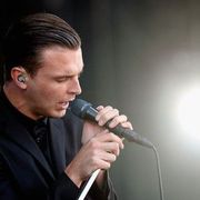 Theo Hutchcraft, member of Hurts