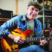 Justin Sandercoe uses 2 Maton  products