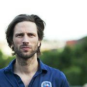 Hans-Peter Lindstrøm AKA 'Lindstrøm' uses 1 Lynx product