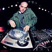 Dj House Shoes, member of Thirtyone