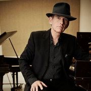 Benmont Tench uses 1 Bösendorfer product