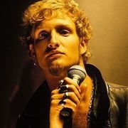 Layne Staley uses 1 Pignose product