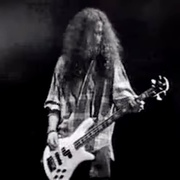 Mike Starr uses 4 Spector products