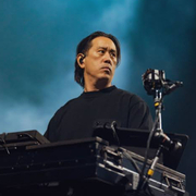 Joe Hahn uses 1 Vestax product