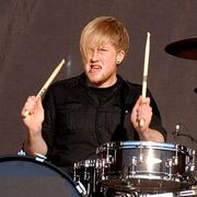 Bob Bryar uses 1 C&C product