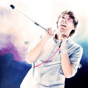 Thomas Mars uses 1 Kenton product