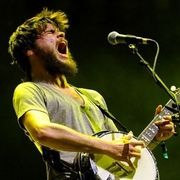 Winston Marshall uses 1 Deering product