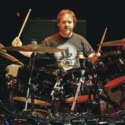 Jon Fishman uses 1 Noble & Cooley product